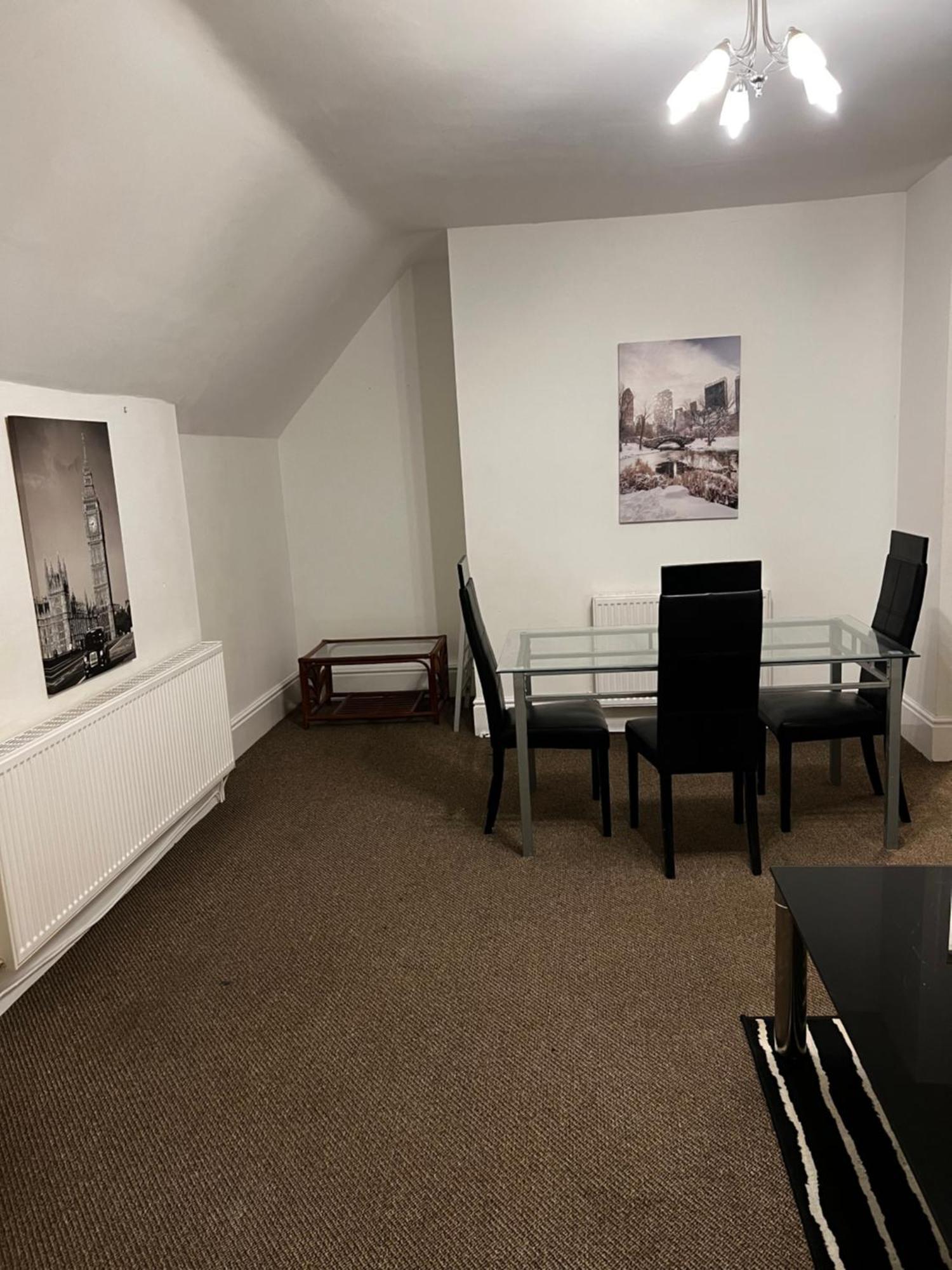 No 5 - Large 1 Bed Near Sefton Park And Lark Lane Apartman Liverpool Kültér fotó