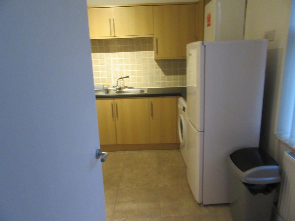 No 5 - Large 1 Bed Near Sefton Park And Lark Lane Apartman Liverpool Kültér fotó