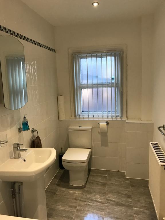 No 5 - Large 1 Bed Near Sefton Park And Lark Lane Apartman Liverpool Kültér fotó